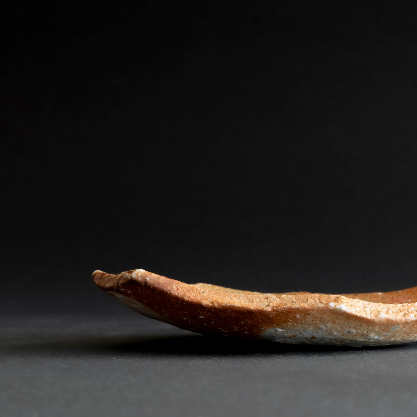 Shigaraki Boat-shaped Small Plate