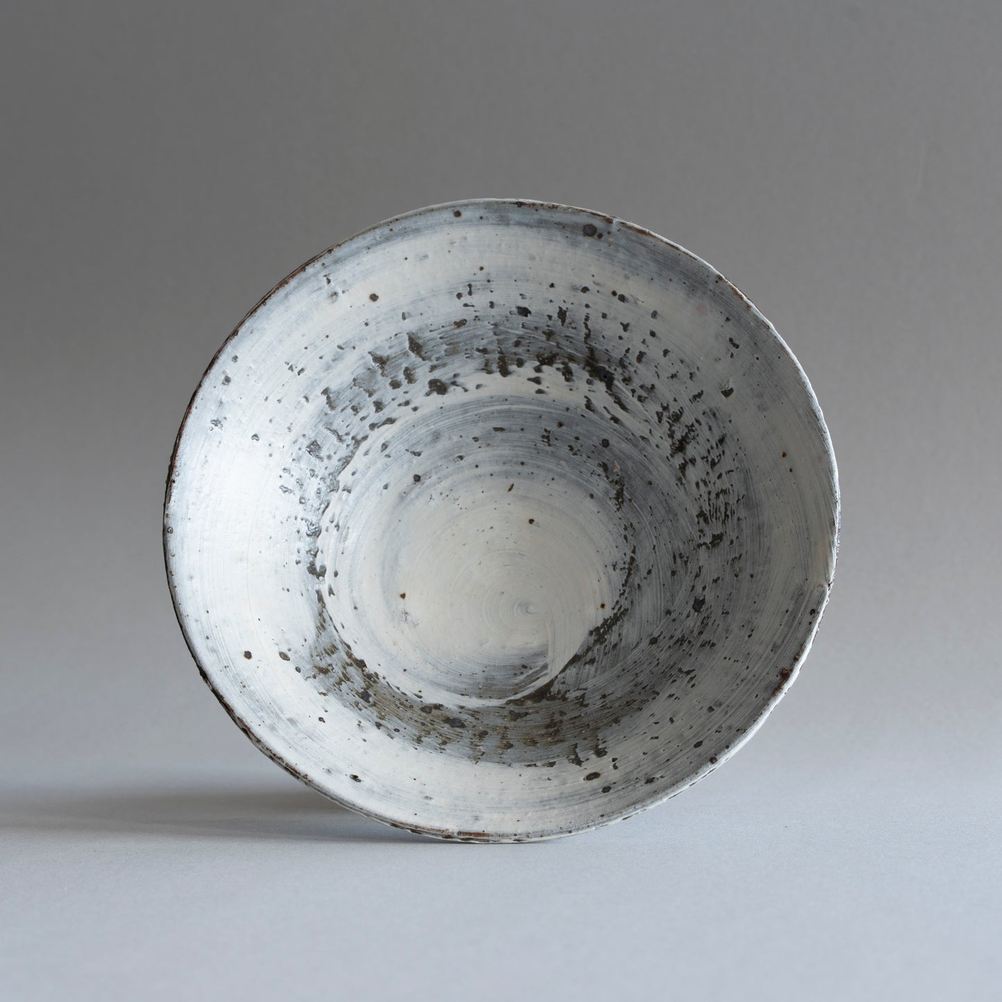 Shallow Bowl M