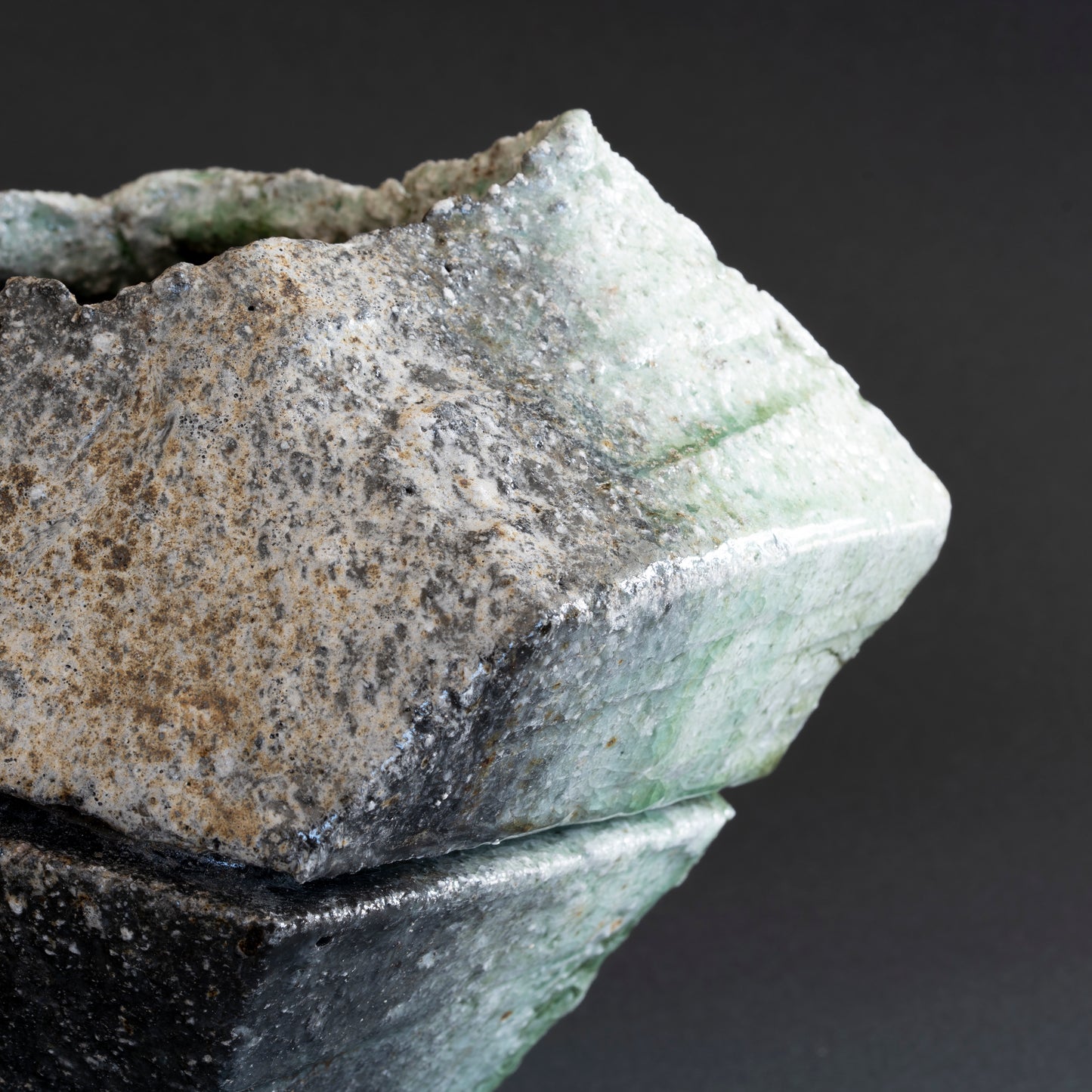 Shigaraki Geometric Vase