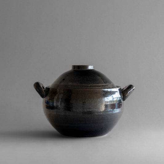 Round Earthenware Pot