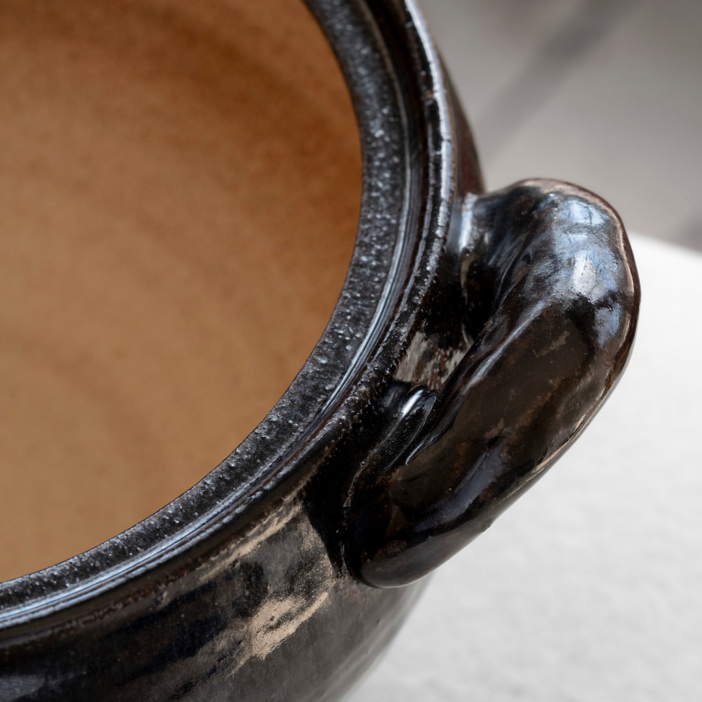 Round Earthenware Pot