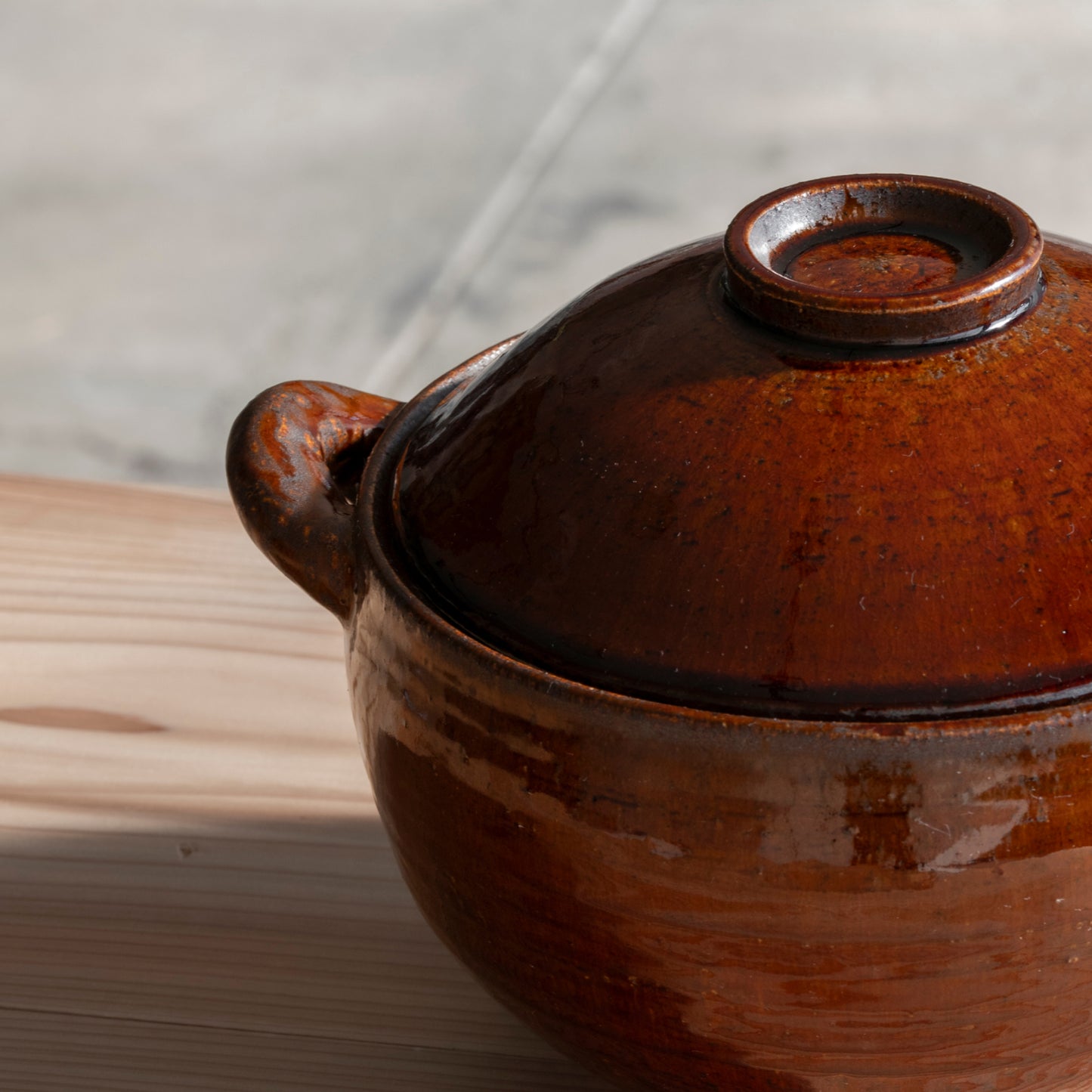 Round Earthenware Pot