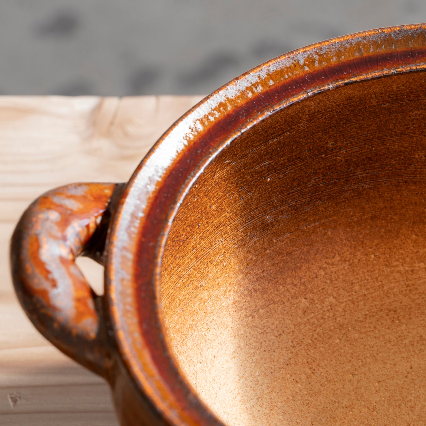 Round Earthenware Pot