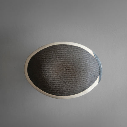 Oval Plate M (Black on White)