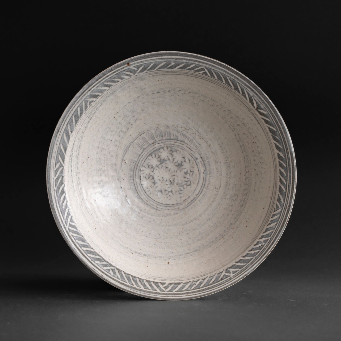 Mishima Serving Bowl