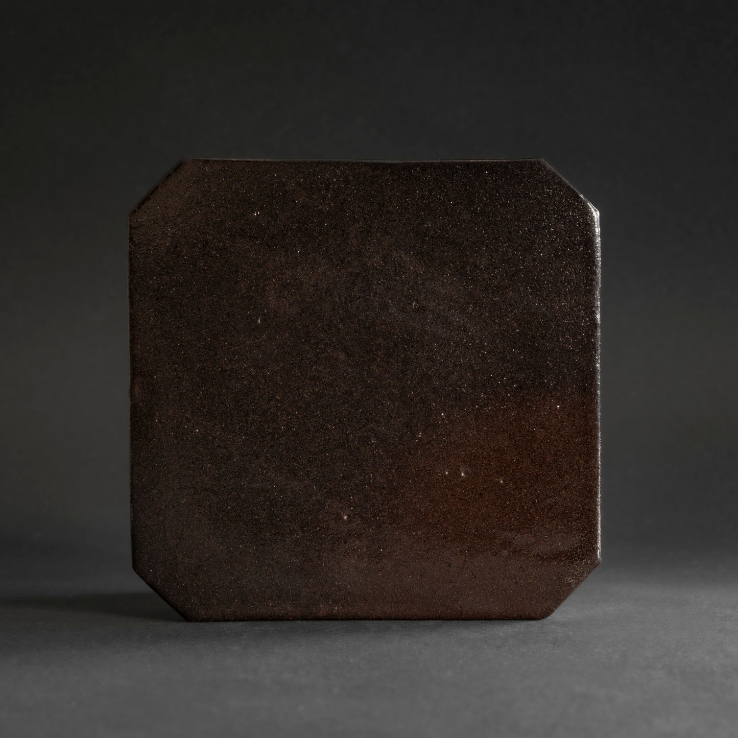 Kurogorai Octagonal Plate