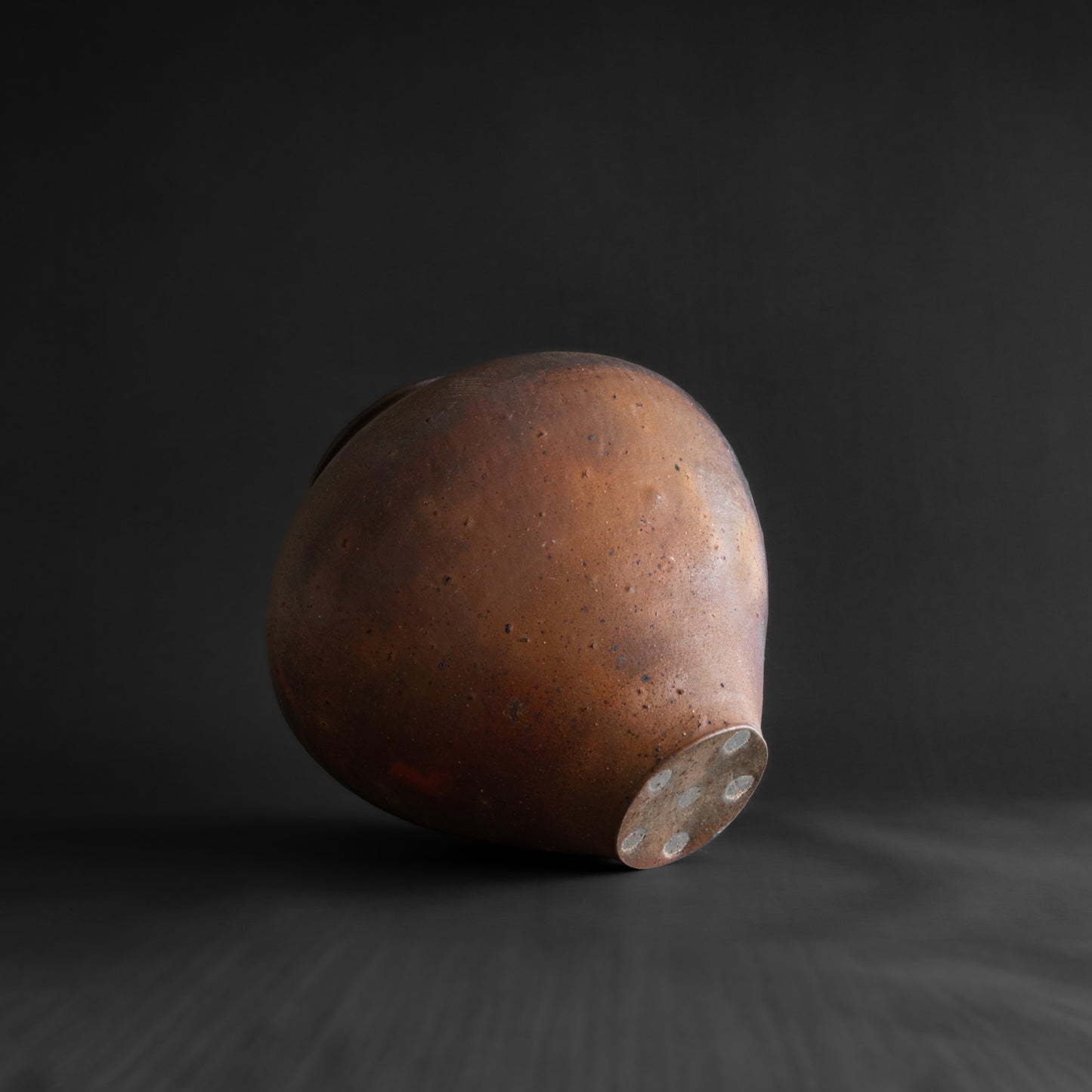 Nanban Pot with White-Line Motif