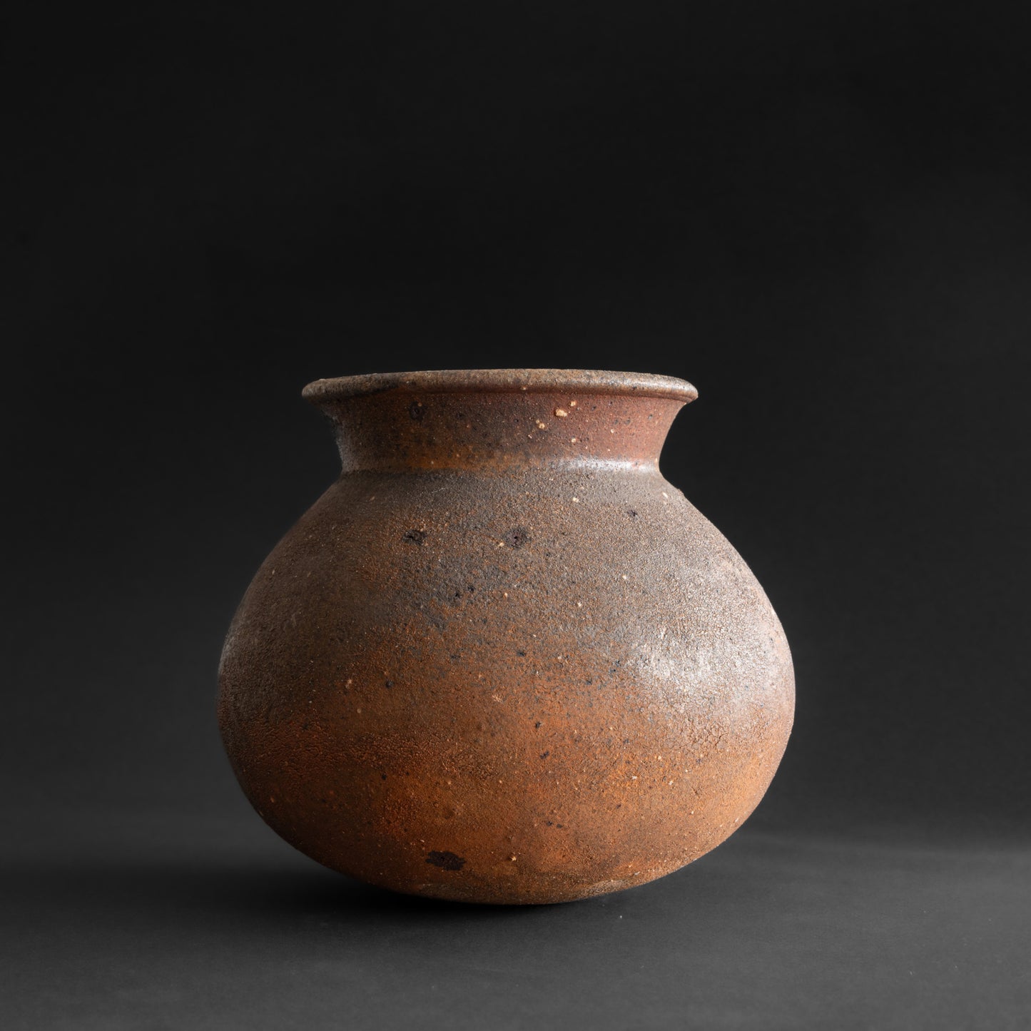 Nanban Jar With Sand Decoration