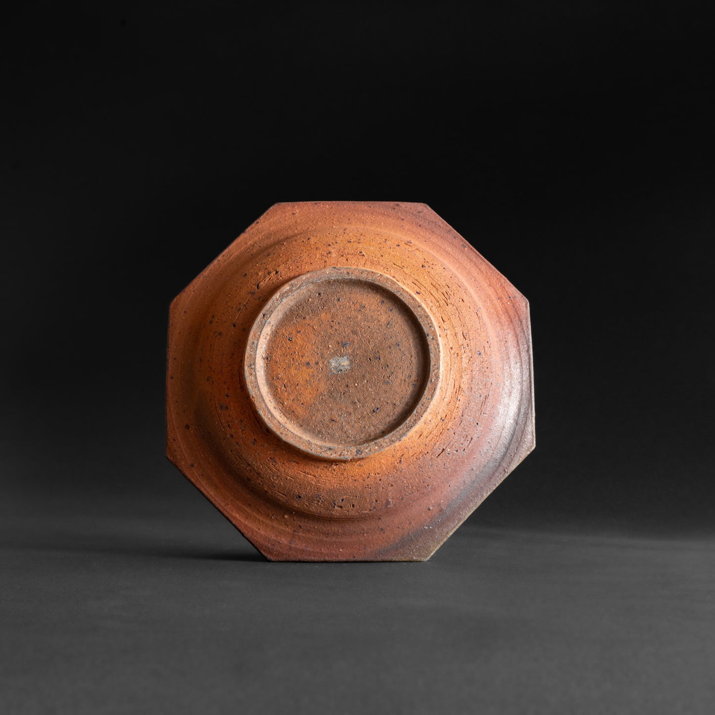 Nanban Octagonal Bowl with Dotted Rim (22.5cm)