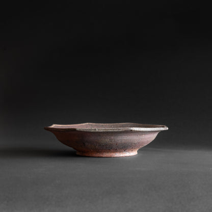 Nanban Octagonal Bowl with White-Line Motif (23.5cm)