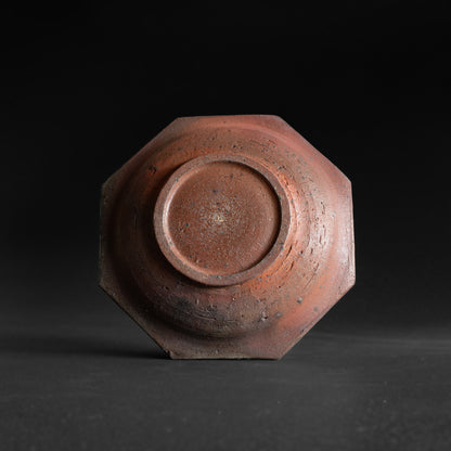 Nanban Octagonal Bowl with White-Line Motif (23.5cm)