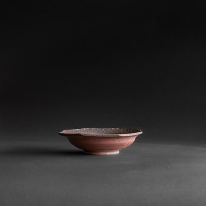 Nanban Octagonal Bowl with Dotted Rim (15.5cm)