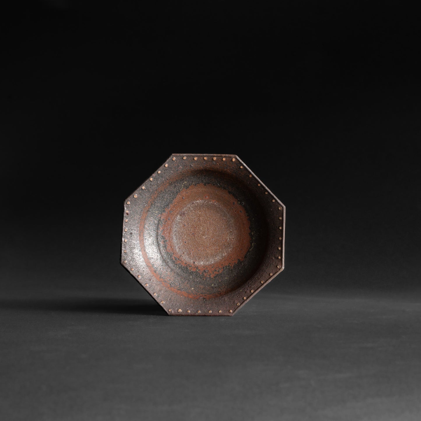 Nanban Octagonal Bowl with Dotted Rim (15.5cm)