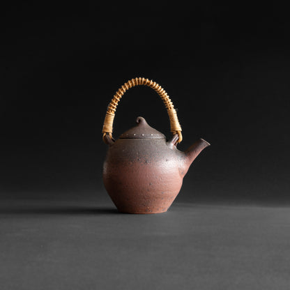 Nanban Teapot with Feldspar Granules