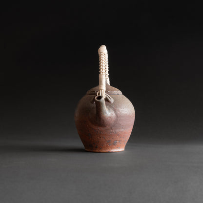 Nanban Teapot with Feldspar Granules