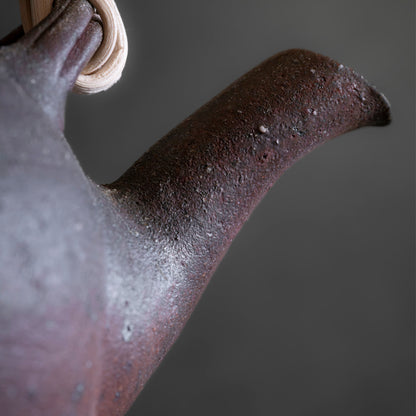 Nanban Teapot with Feldspar Granules